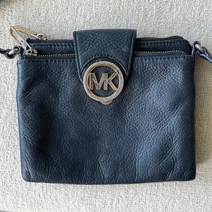 Michael Kors Fulton crossbody bag small black pebbled leather gold logo